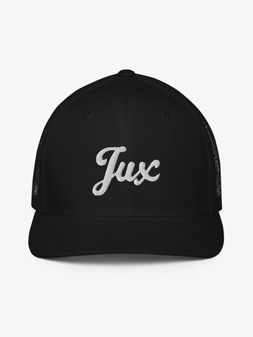 Closed-back trucker cap